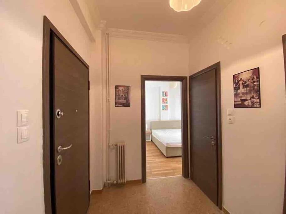 Lovely 1 Bedroom Apartment In Athen Exterior foto